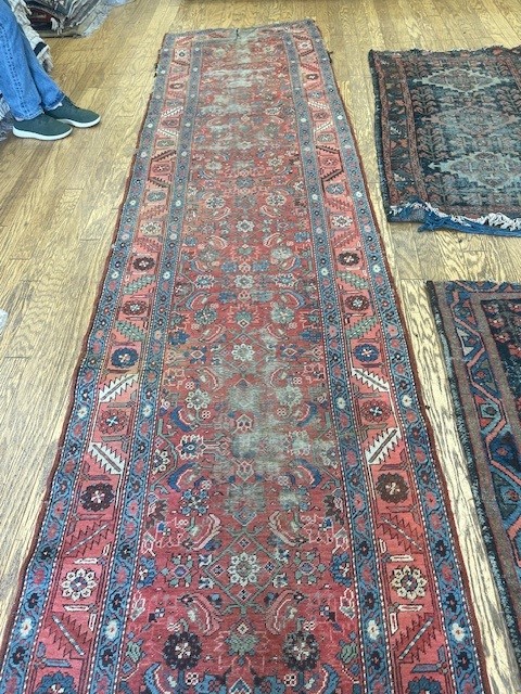 3'x11' hallway runner rug