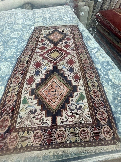 3'x9' hallway runner rug