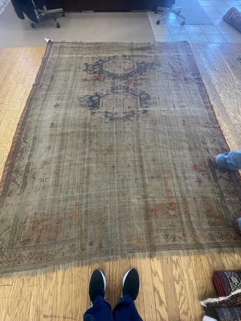 8'x10' living room rug