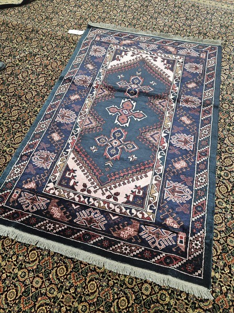 4'x6' rug for room